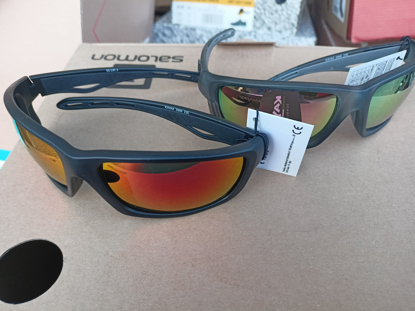 Occhiali sportivi da sci scialpinismo bici montagna e mare KAYAK con protezione bordo lente Meglior prezzo best price