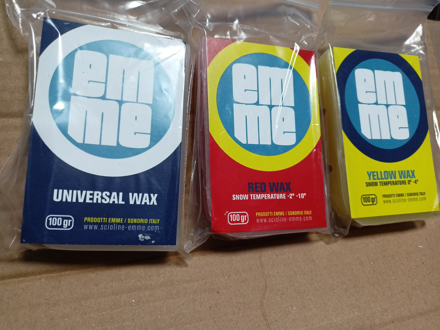 Sciolina Emme per ferro ski wax per sci alpino skating e snowboard Parafina da 100 grammi circa