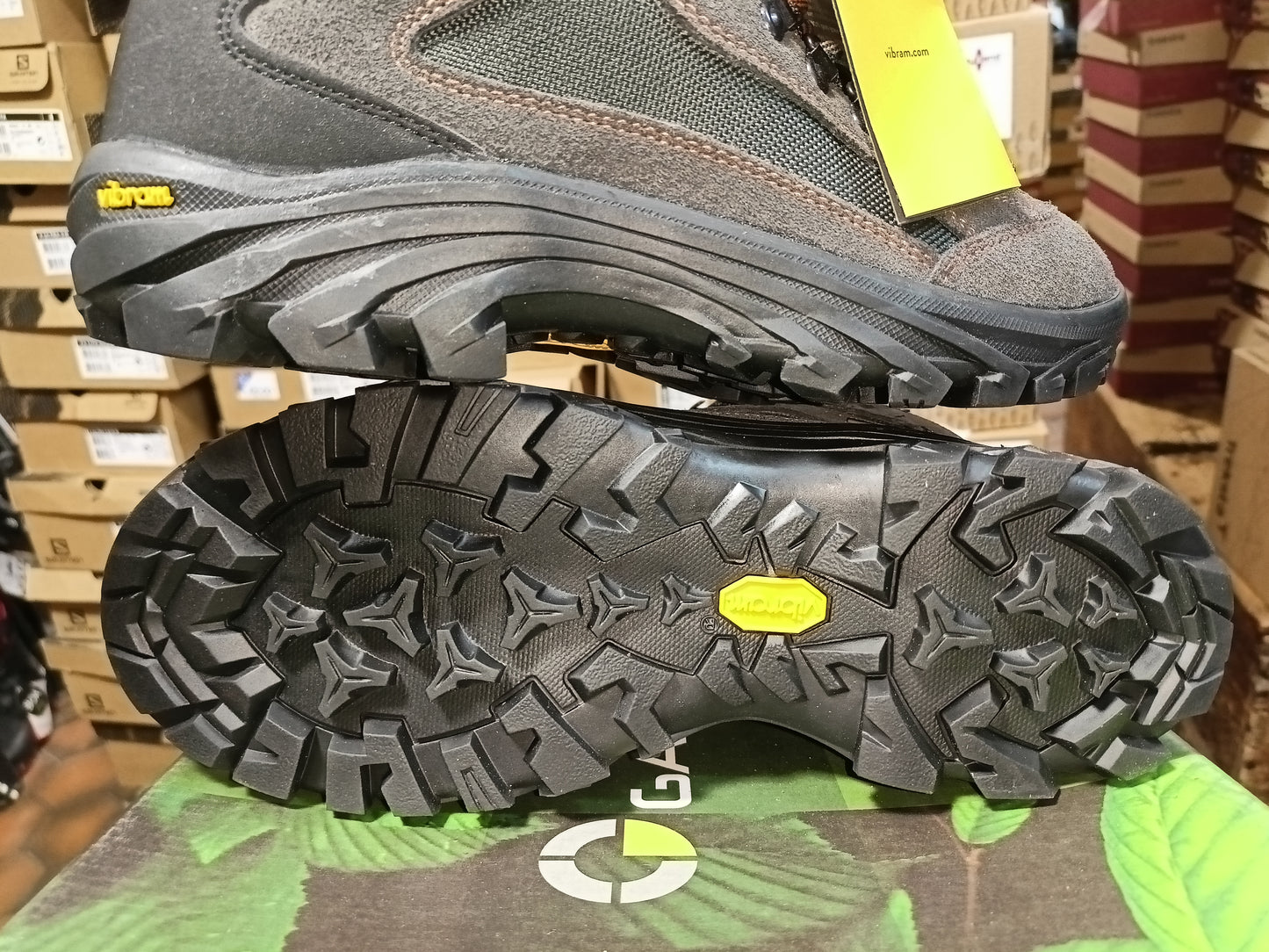 Garsport Madrid Scarponcini da trekking impermeabili con suola in vibram e prezzo best price trova prezzi 